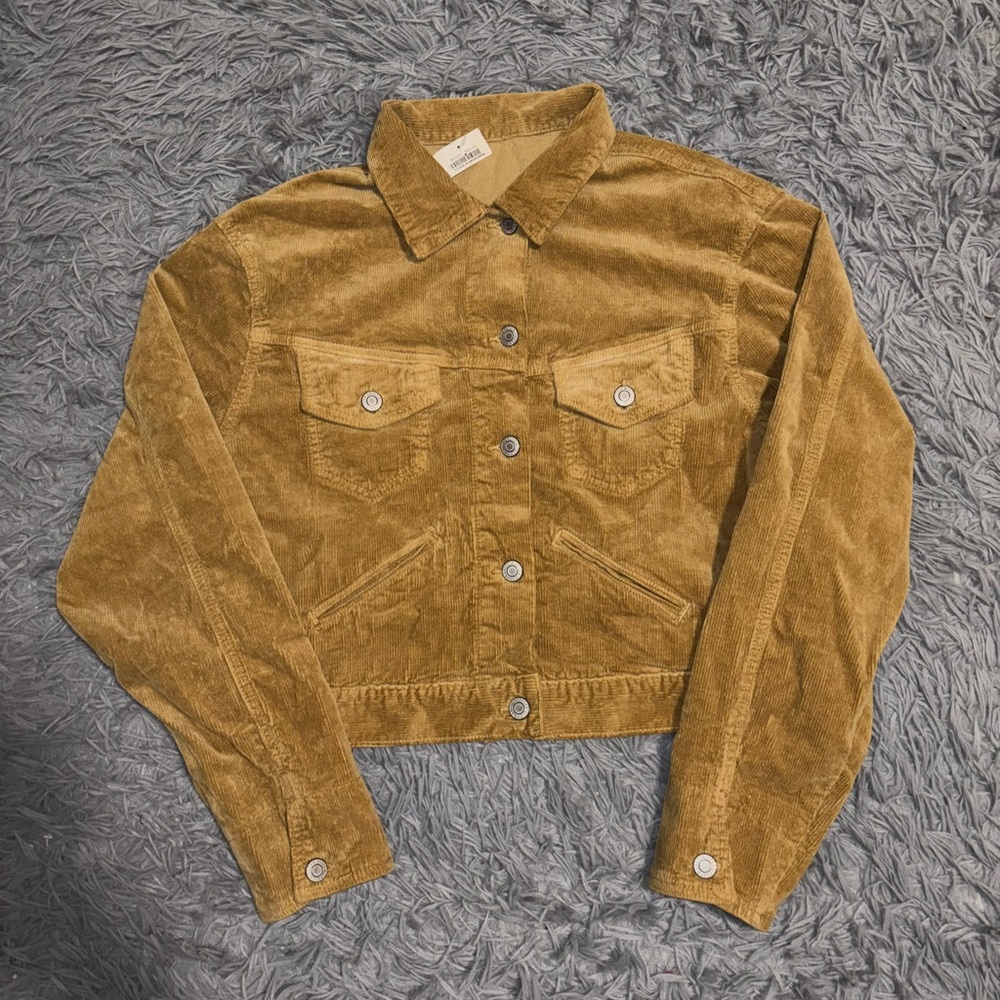 NEW Brandy Melville Women’s Tan Corduroy Button Up Trucker Jacket Fall One Size